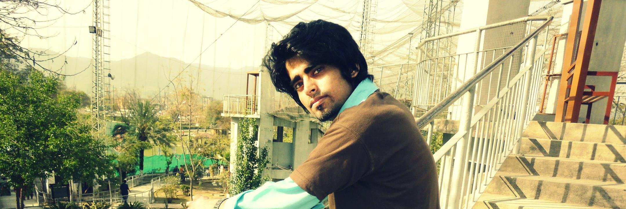 DecentB83395185's profile banner image