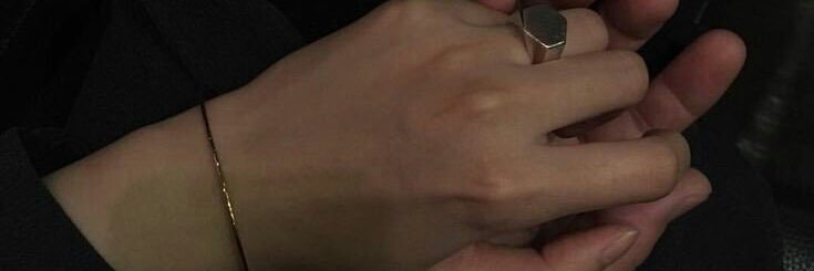 .•SCREEN•. banner