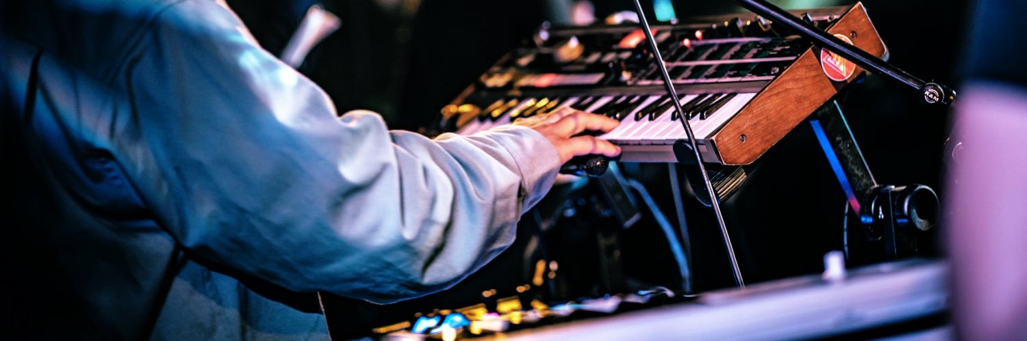 REN/DOWN8 TALKBOX banner