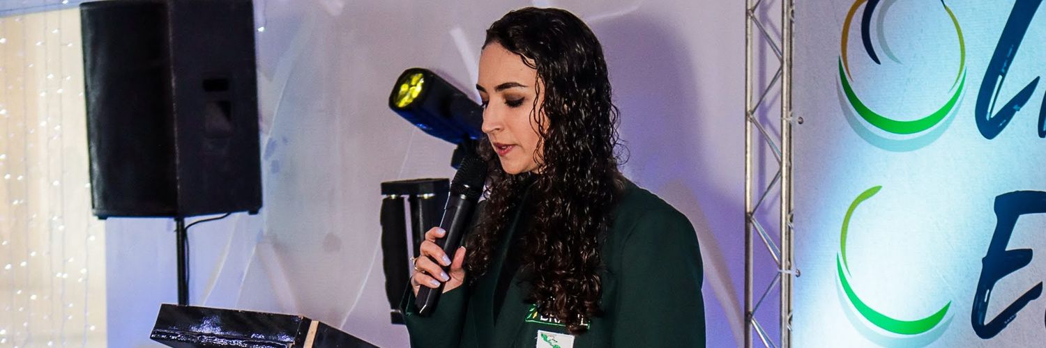 MarianaBap's profile banner image