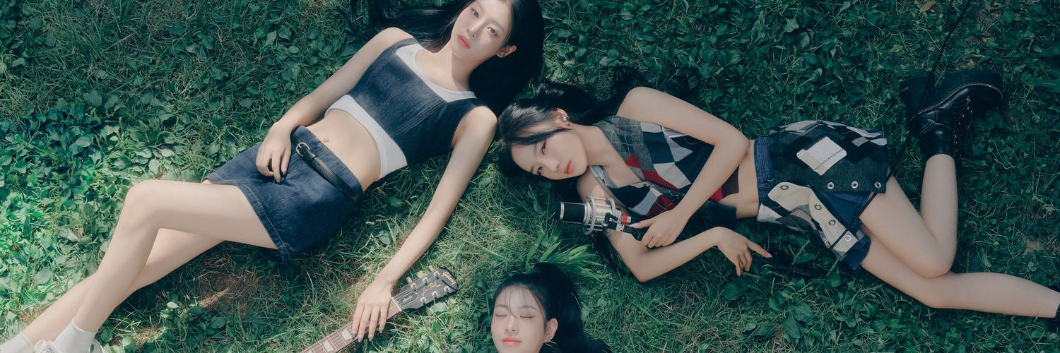 yoojinisbae's profile banner image