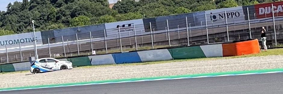 ynracing's profile banner image