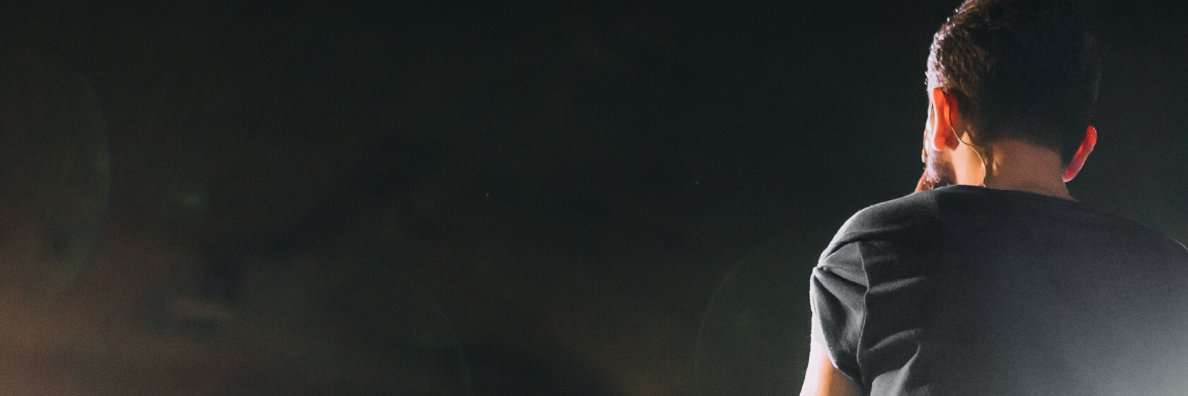 Twitter banner for @Roei