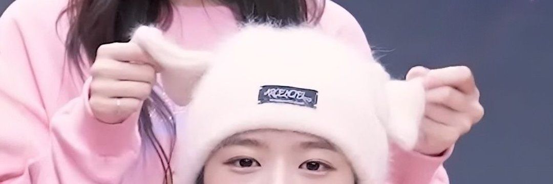 𝐭𝐨𝐩's banner