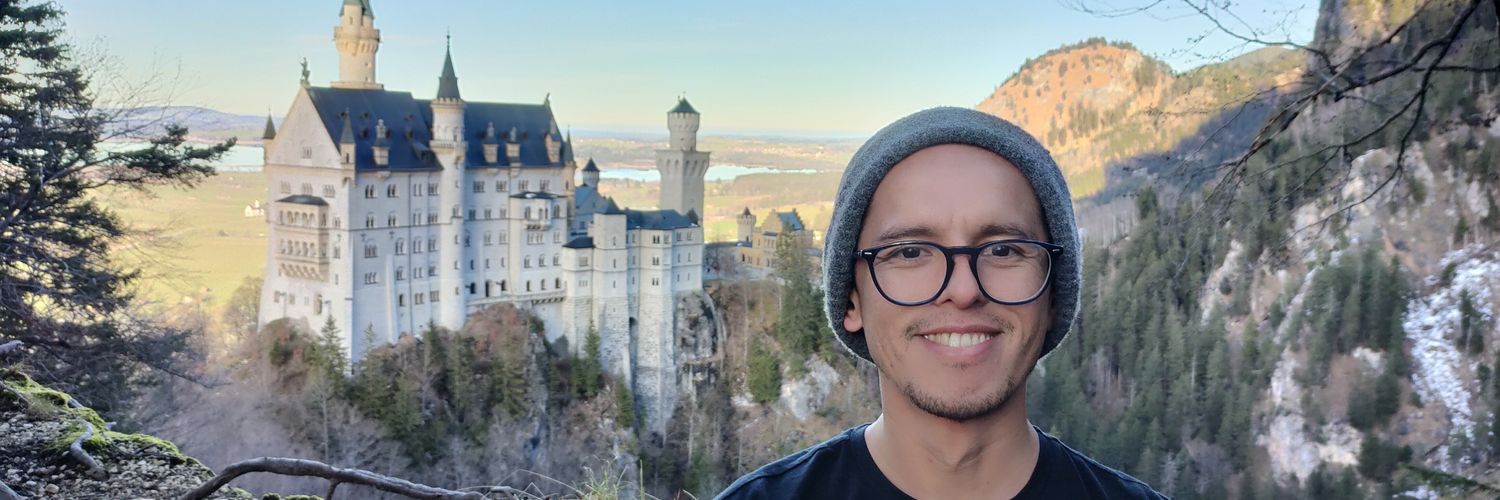 luiggiv2's profile banner image