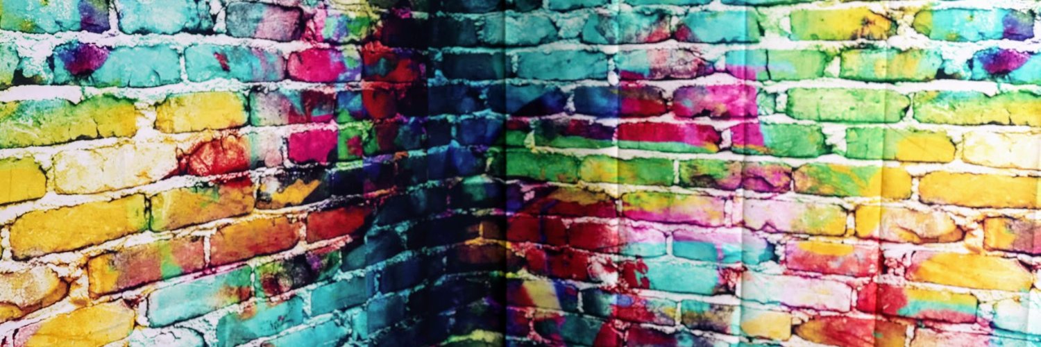 Mollie Pettit (she/her) banner