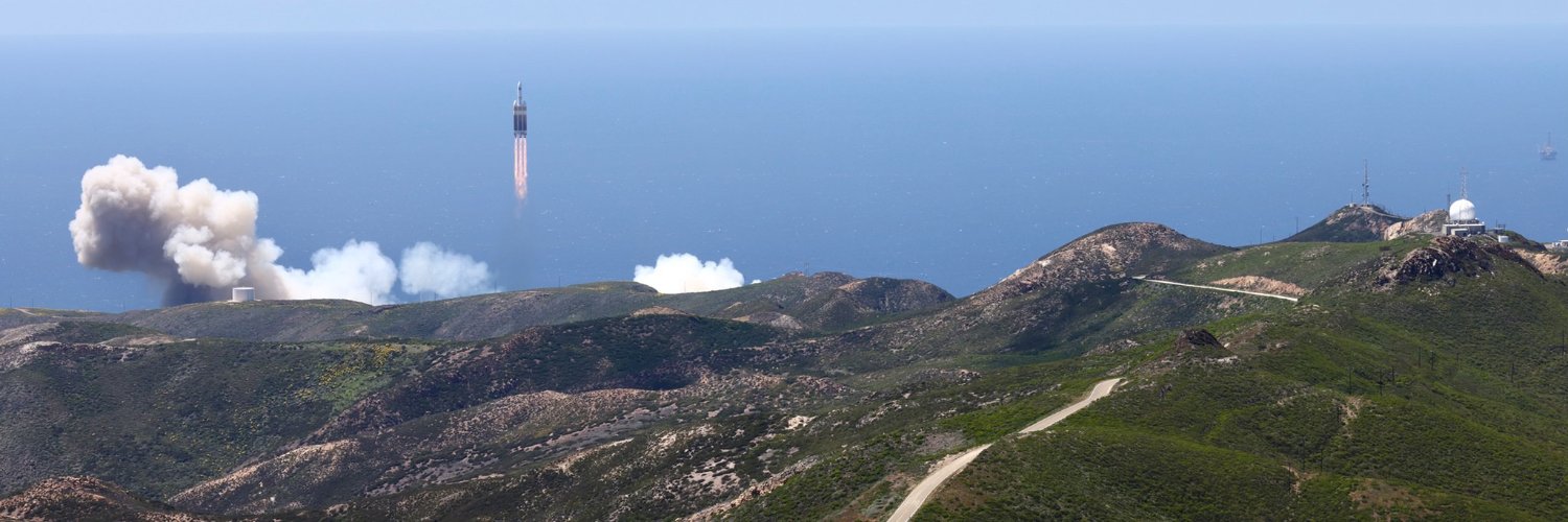 Lo̶͕̞̱̬͇͙̦͖̮͑uis 🌊 banner