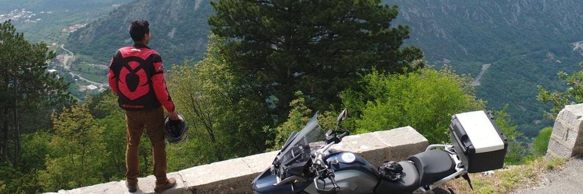 sashide's profile banner image
