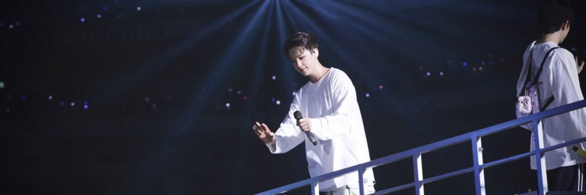 thhuong_lee's profile banner image