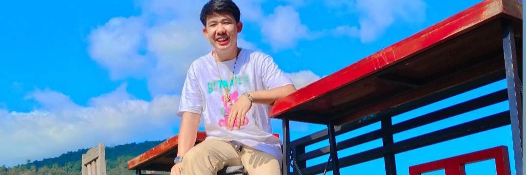 anutikorn's profile banner image