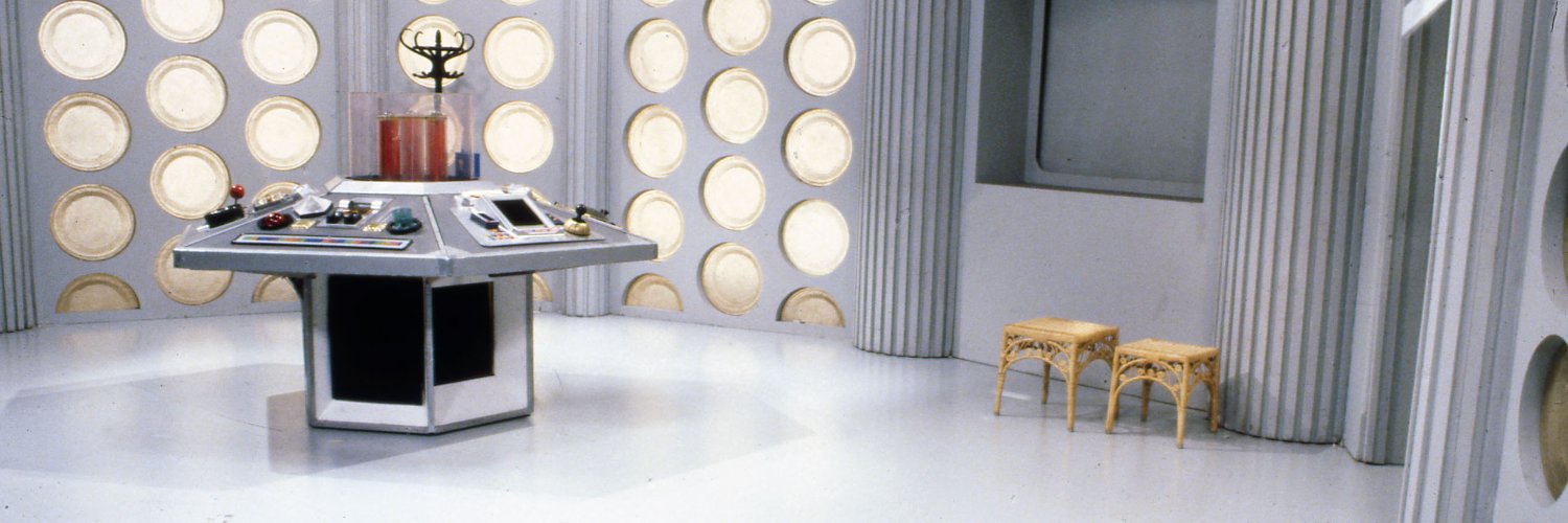 Wonder woman's lasso of truth banner