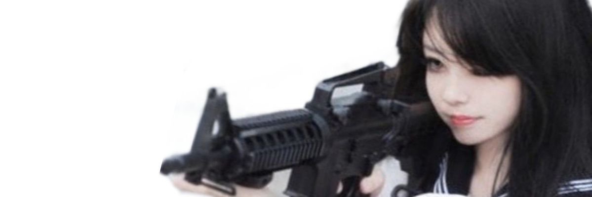 Caesar on a tv screen 🌚 | petal 🌹 31.07 banner