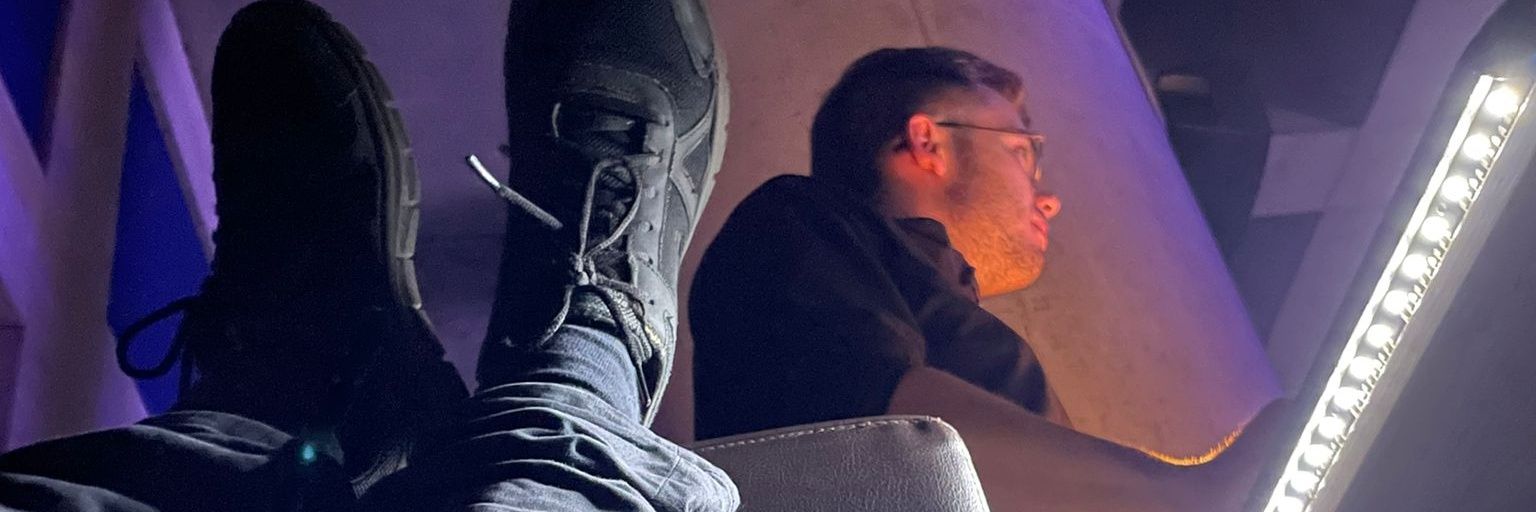 Rubencoro_av's profile banner image