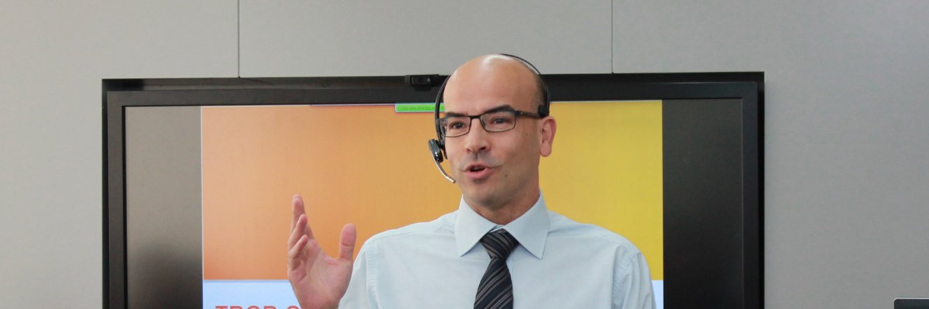 Alejandro G. Pérez banner