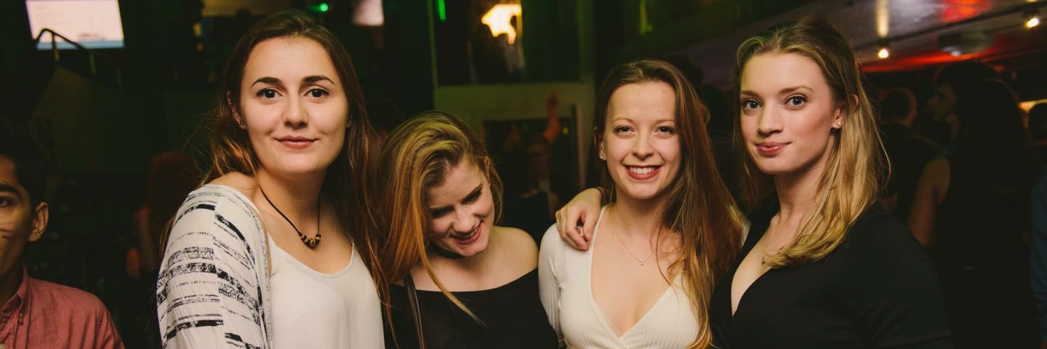 alice_vscott's profile banner image