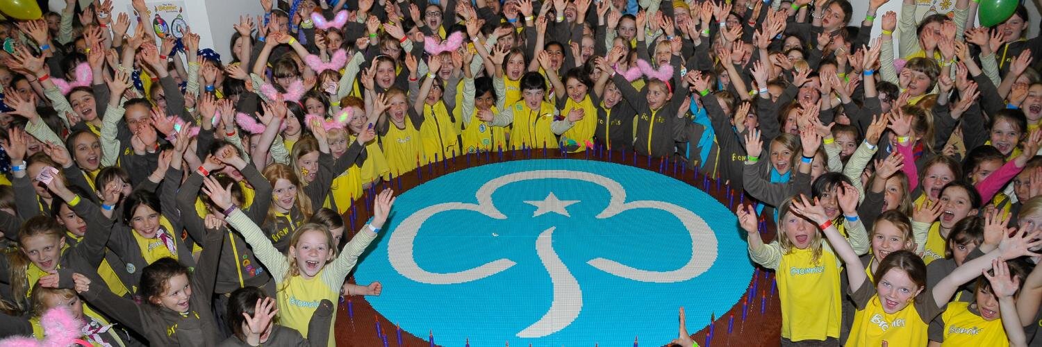 Girlguiding Dursley banner