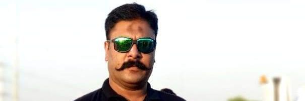 maheenkhan's profile banner image