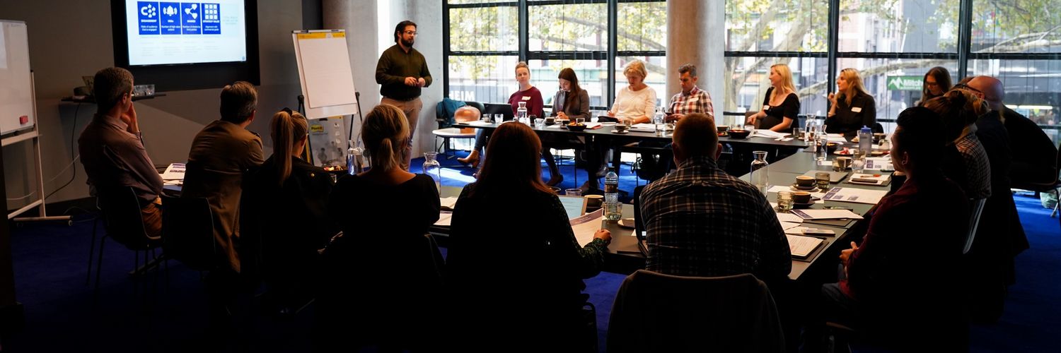 Andrés López-Varela banner