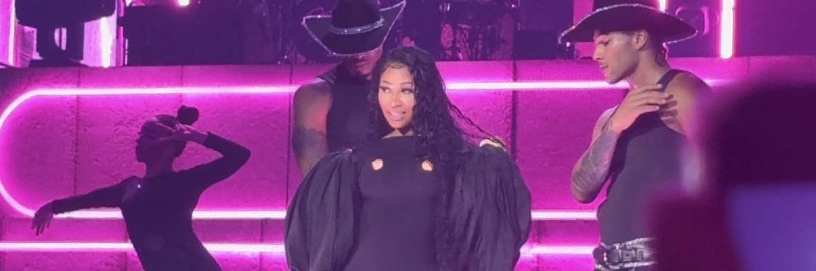 QueenNick | Seen her June 5th Cologne 💕🦄 banner