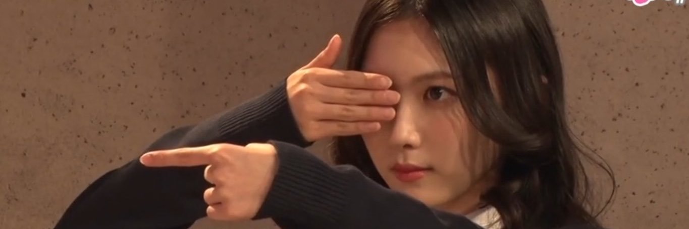 lucythemoonface's profile banner image