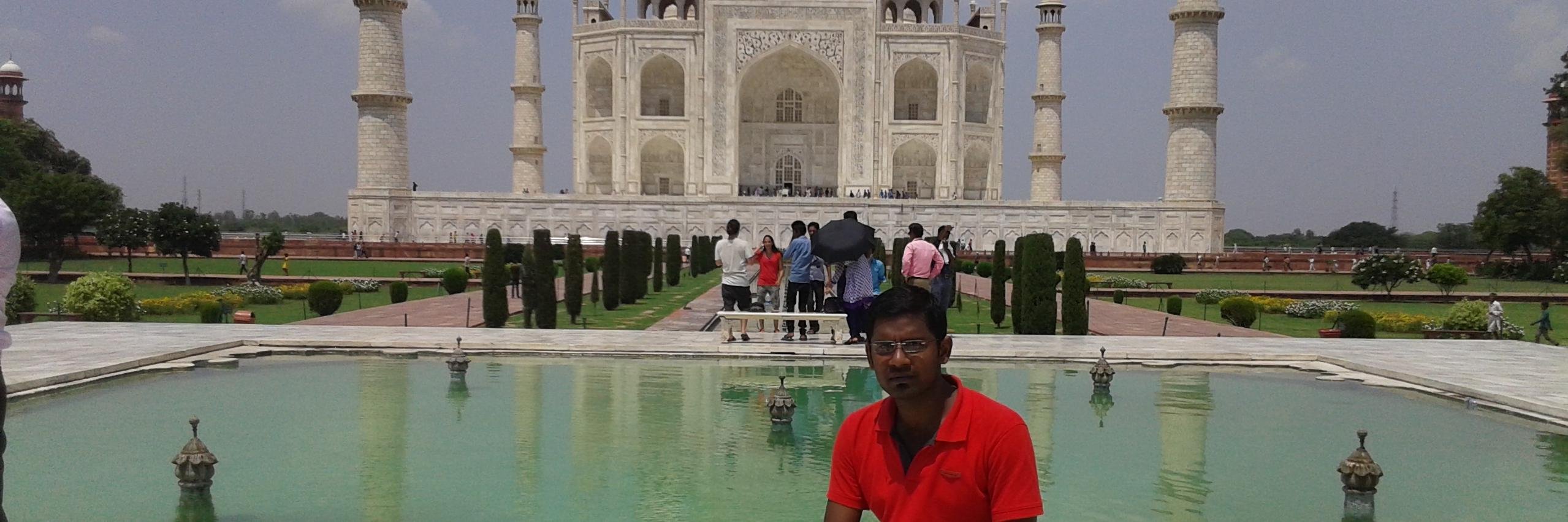 r3tandan's profile banner image