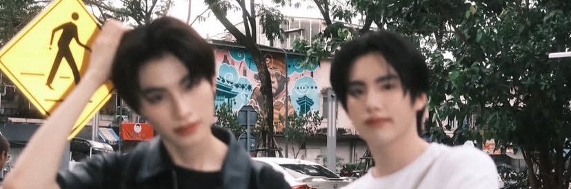 n^oon banner
