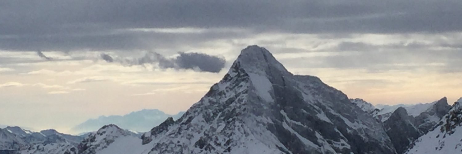 ElisaHelinelisa's profile banner image