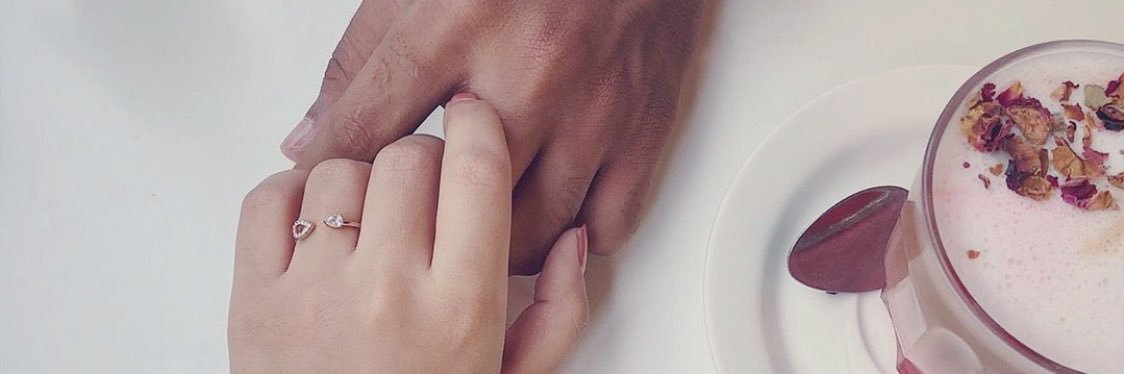 EmeLolo's profile banner image