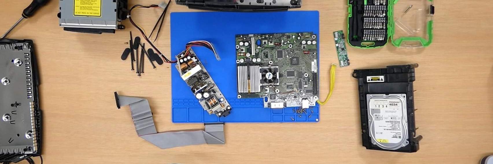 Dustin Holden - MakeMHz banner