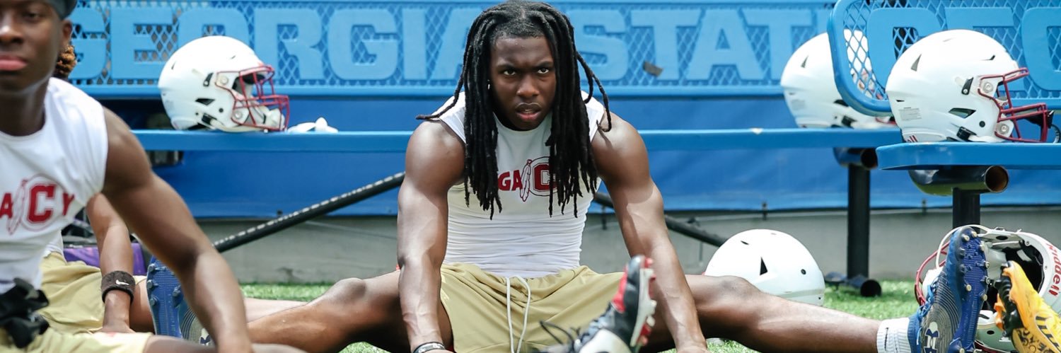 Decari Farley banner