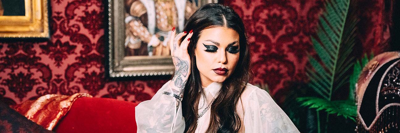 loops of bailey sarian banner