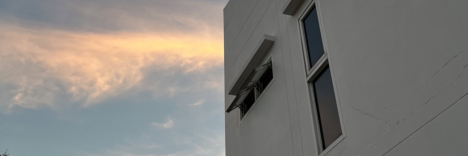 K banner