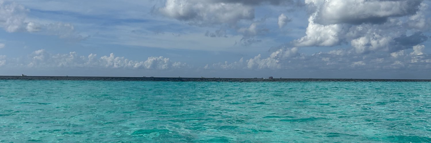 ittzem's profile banner image