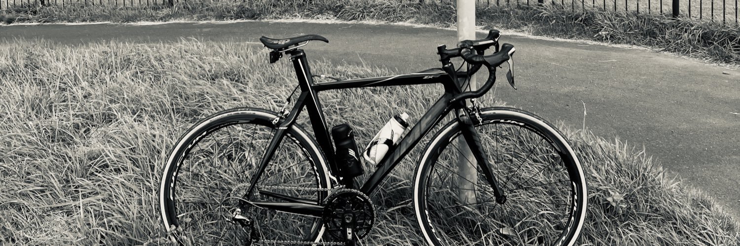 akr1977's profile banner image