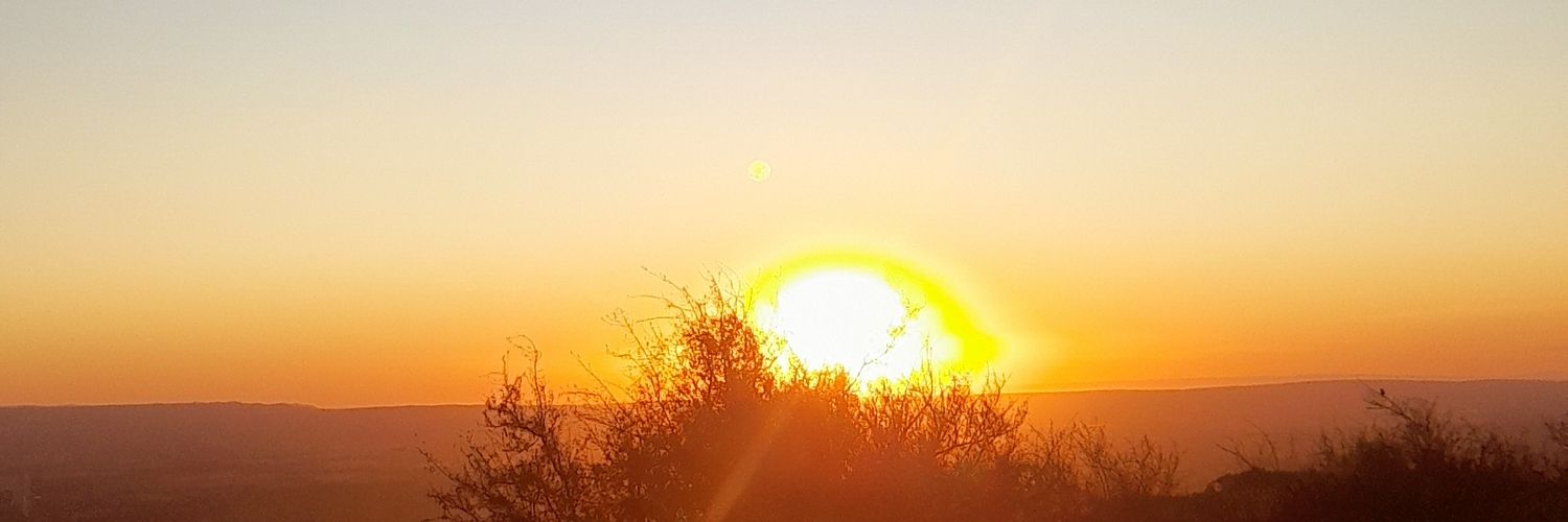 Nahiaraa28's profile banner image