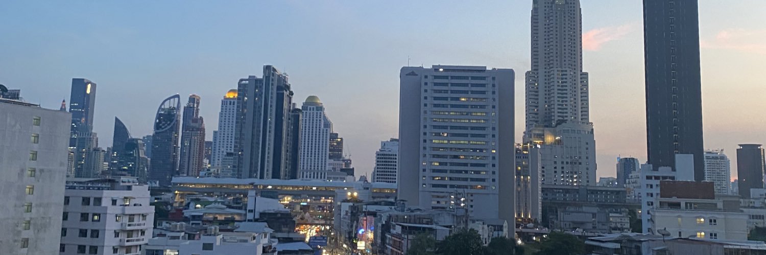 Mia | banner