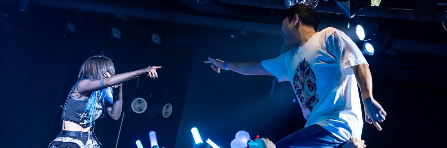 감각이없어요🦋 banner