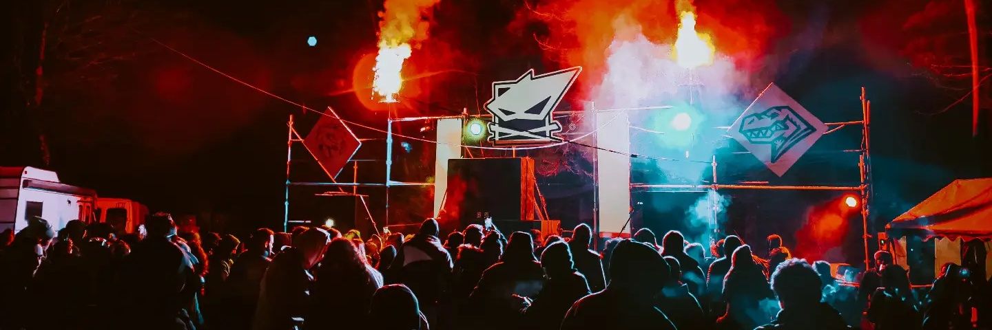 Kimy 🪩 banner