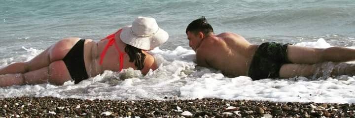 👩🏿‍❤️‍👨🏿🐶 banner