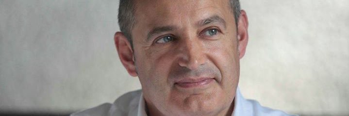 José Manuel Corrales banner
