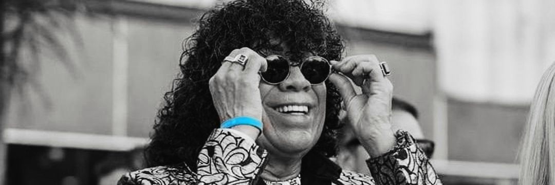 denisetapia___'s profile banner image