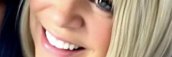 Qu33nB57 Profile Banner