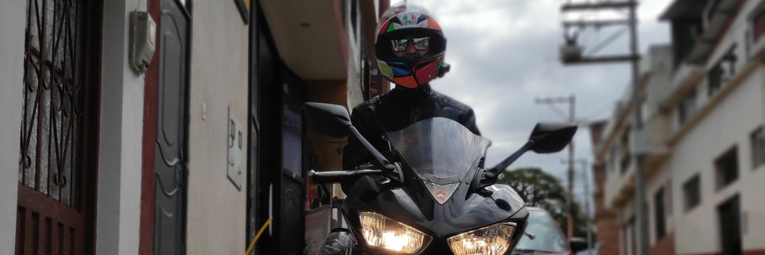 KmilotovRoa's profile banner image