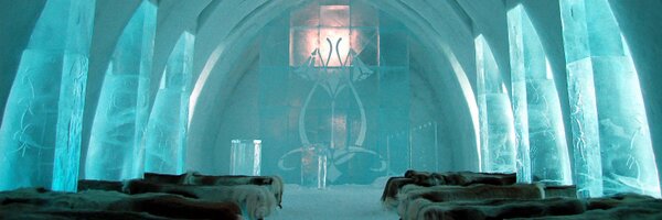 akamlani Profile Banner