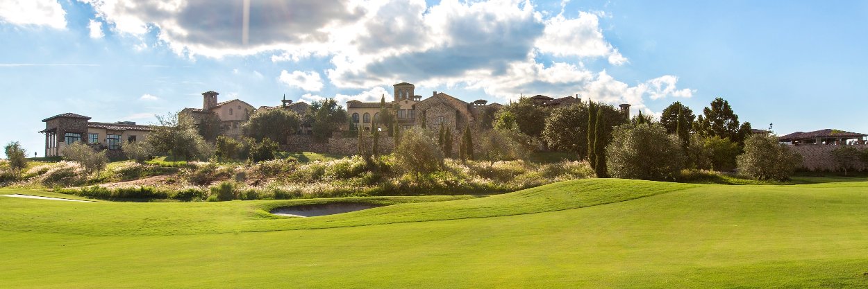 Bella Collina Club banner