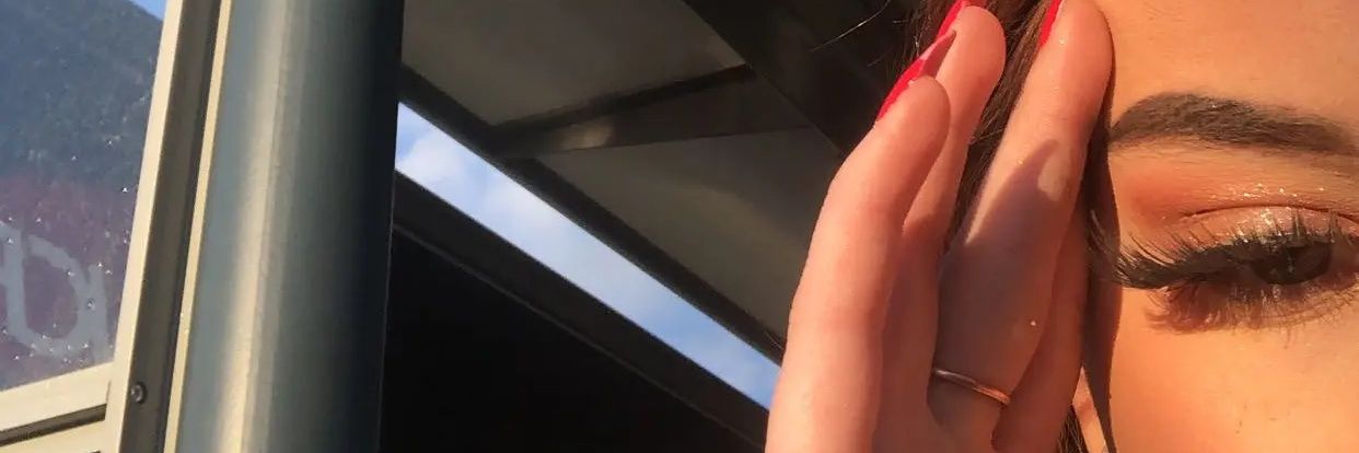 Madame Y💌 banner