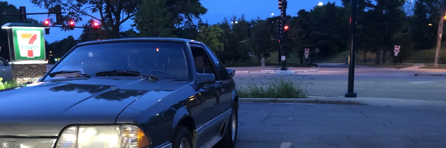 quakedzn's profile banner image