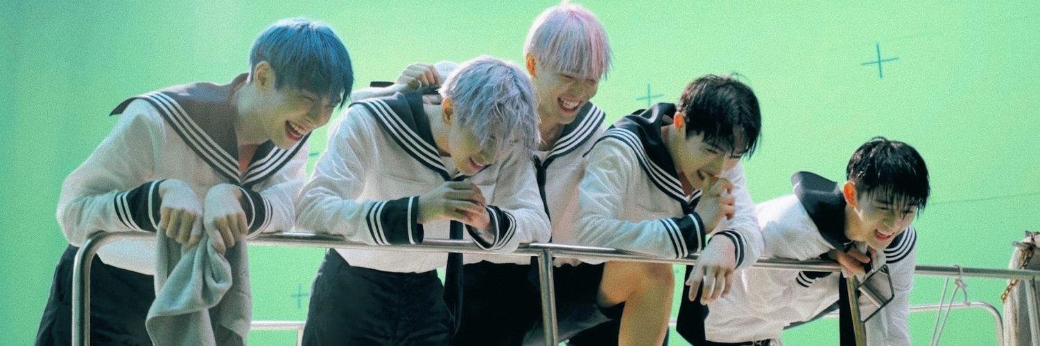 Michelle 🐰 banner