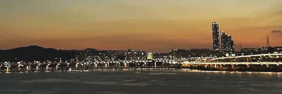 capcuss ☽̶☾ 🐣 banner