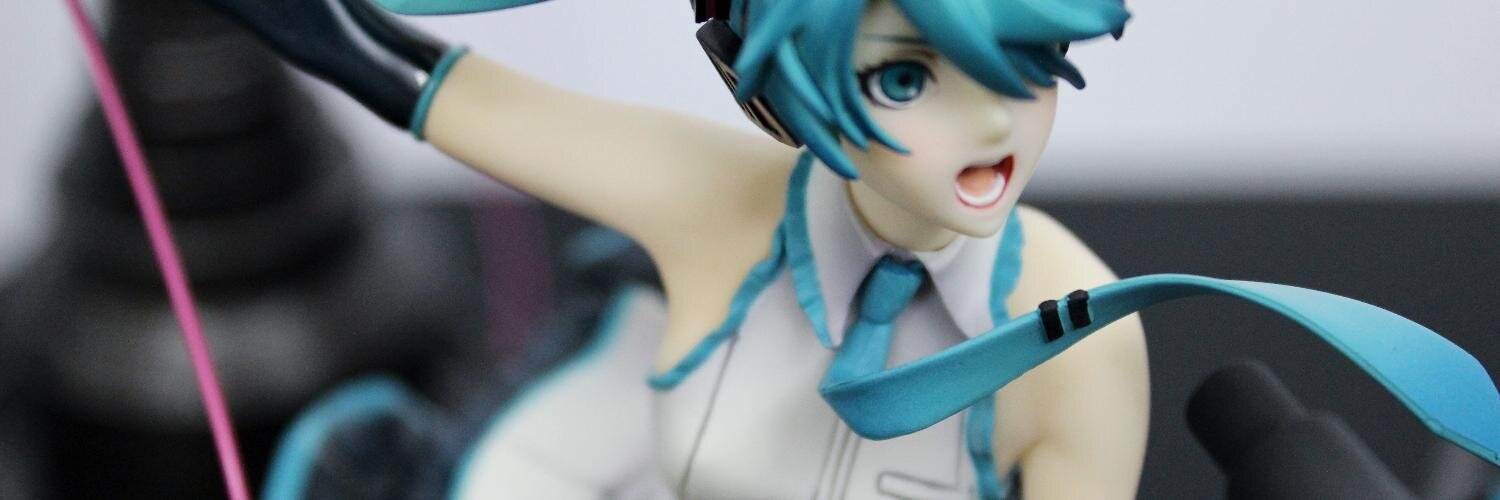 bloosica's profile banner image